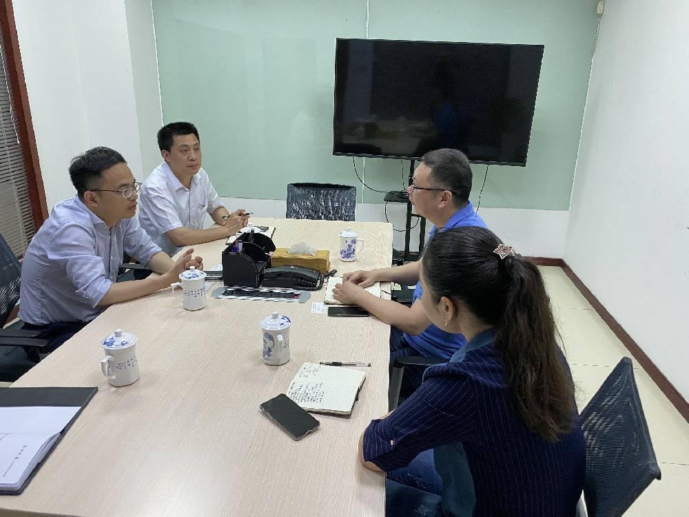 无锡市工信局领导来开元官方网站-开元kaiyuan(中国)科技开展“三联三解”活动